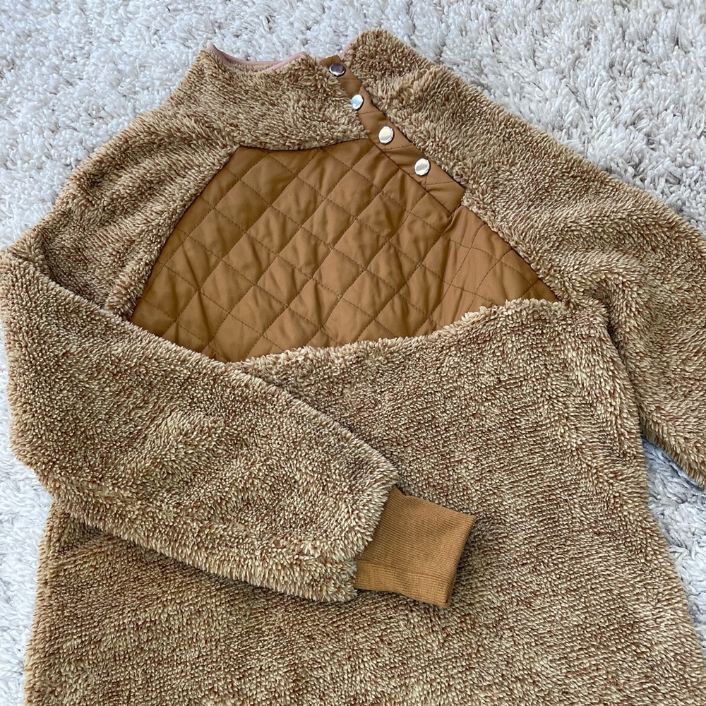 Like new only wore two times, too big for me
